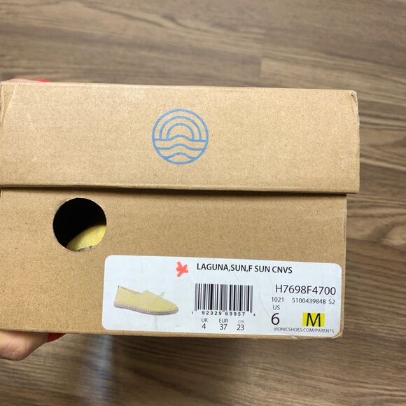 Vionic Beach “Laguna Sun” Canvas Women’s Slip On US6 / EUR 37 Shoes - Picture 10 of 10